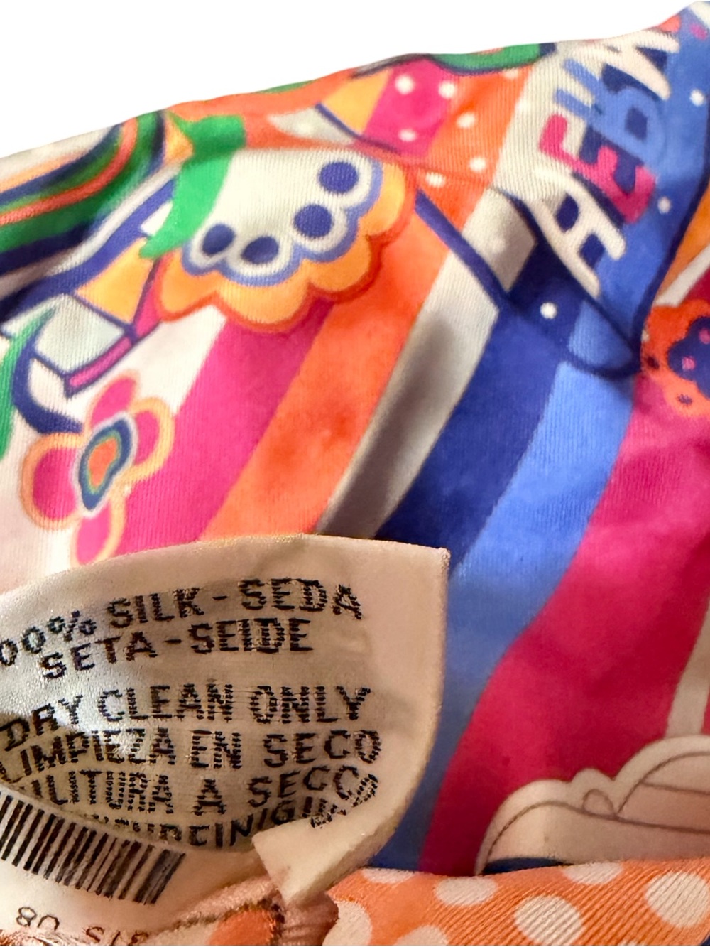 Hermès Faubourg Rainbow Gavroche 45 Scarf w/original tags in like new condition - Picture 10 of 13